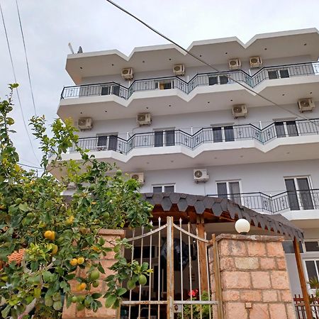 Arileo Hotel Himare Luaran gambar