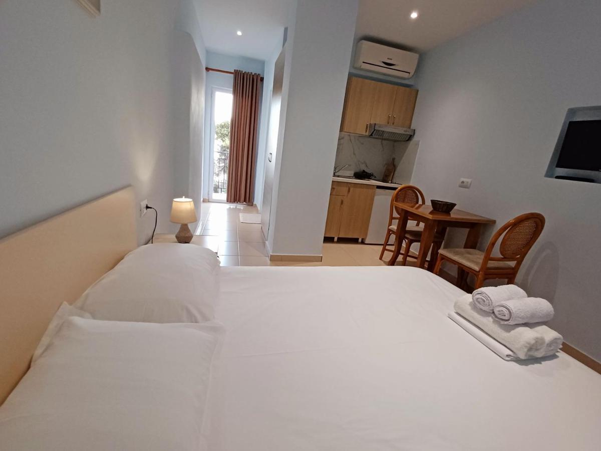 Arileo Hotel Himare Luaran gambar