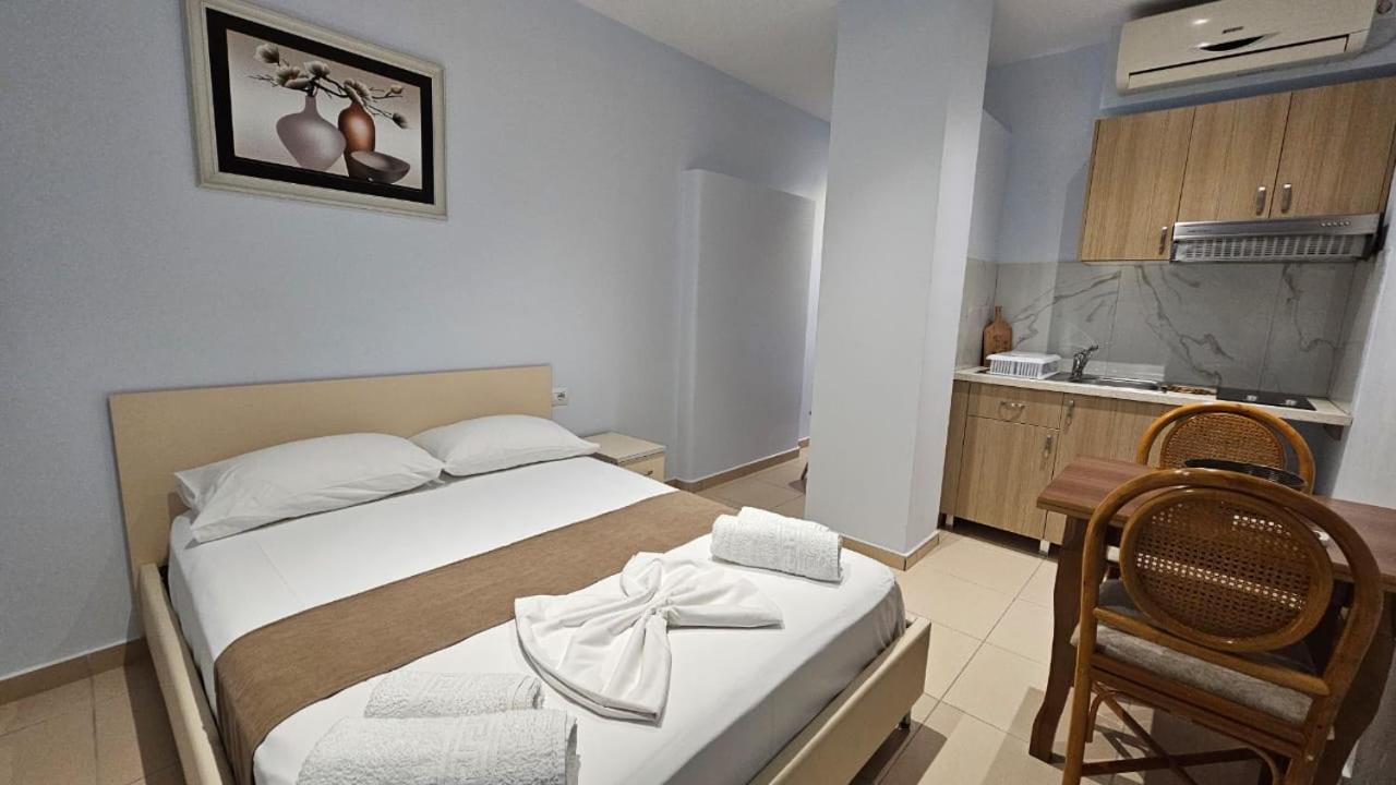 Arileo Hotel Himare Bilik gambar