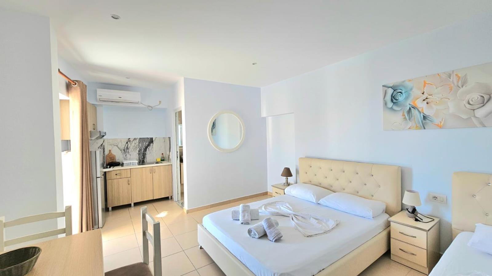Arileo Hotel Himare Luaran gambar