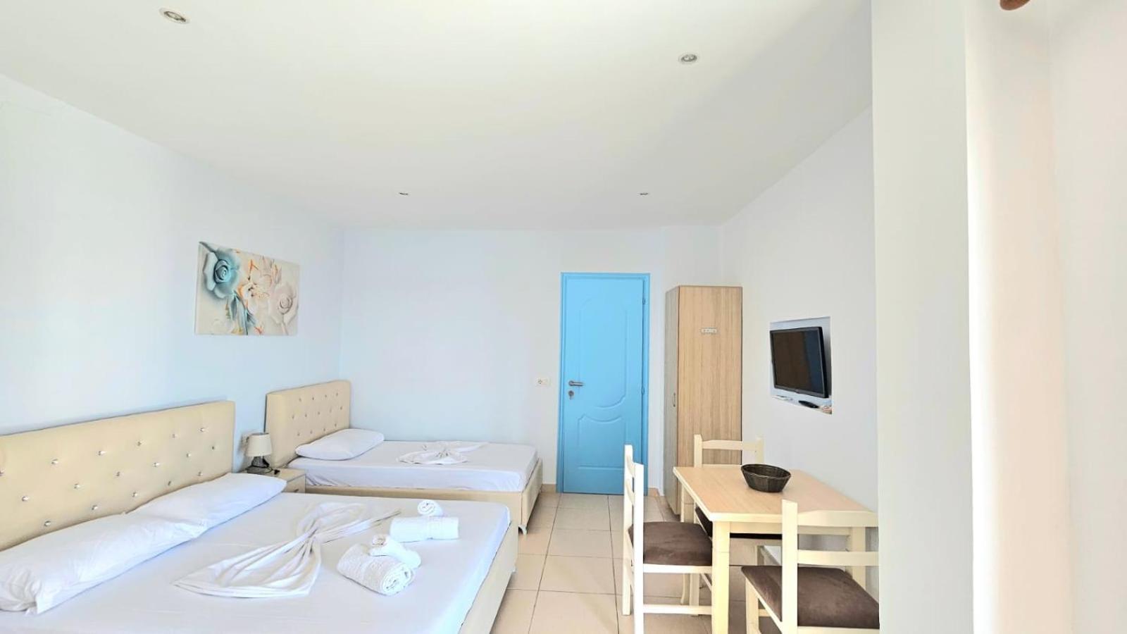 Arileo Hotel Himare Bilik gambar